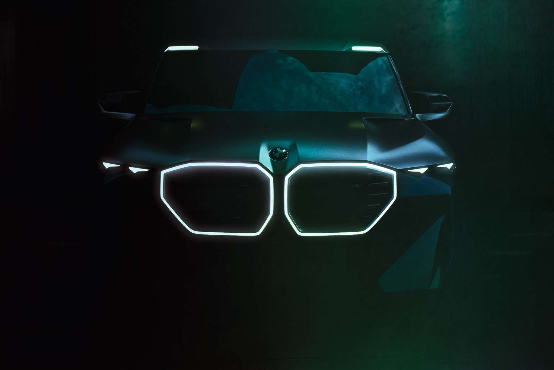 BMW Concept XM: ������������ ����������� �� �M�