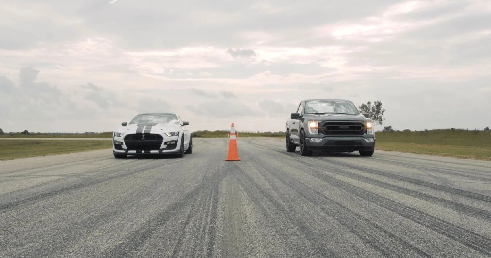 F-150 �� Hennessey � Mustang GT500: ����� �� Ford'�� � ����?