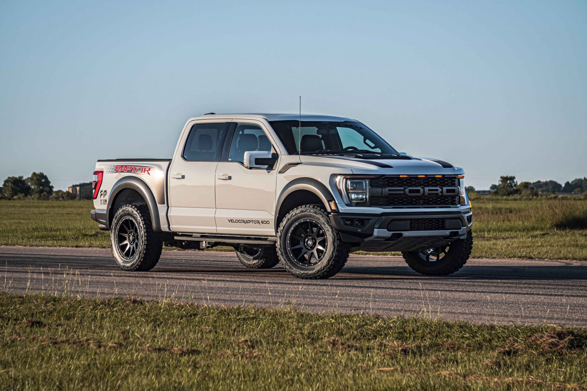 Hennessey ��������� Ford F-150 Raptor �� VelociRaptor 600