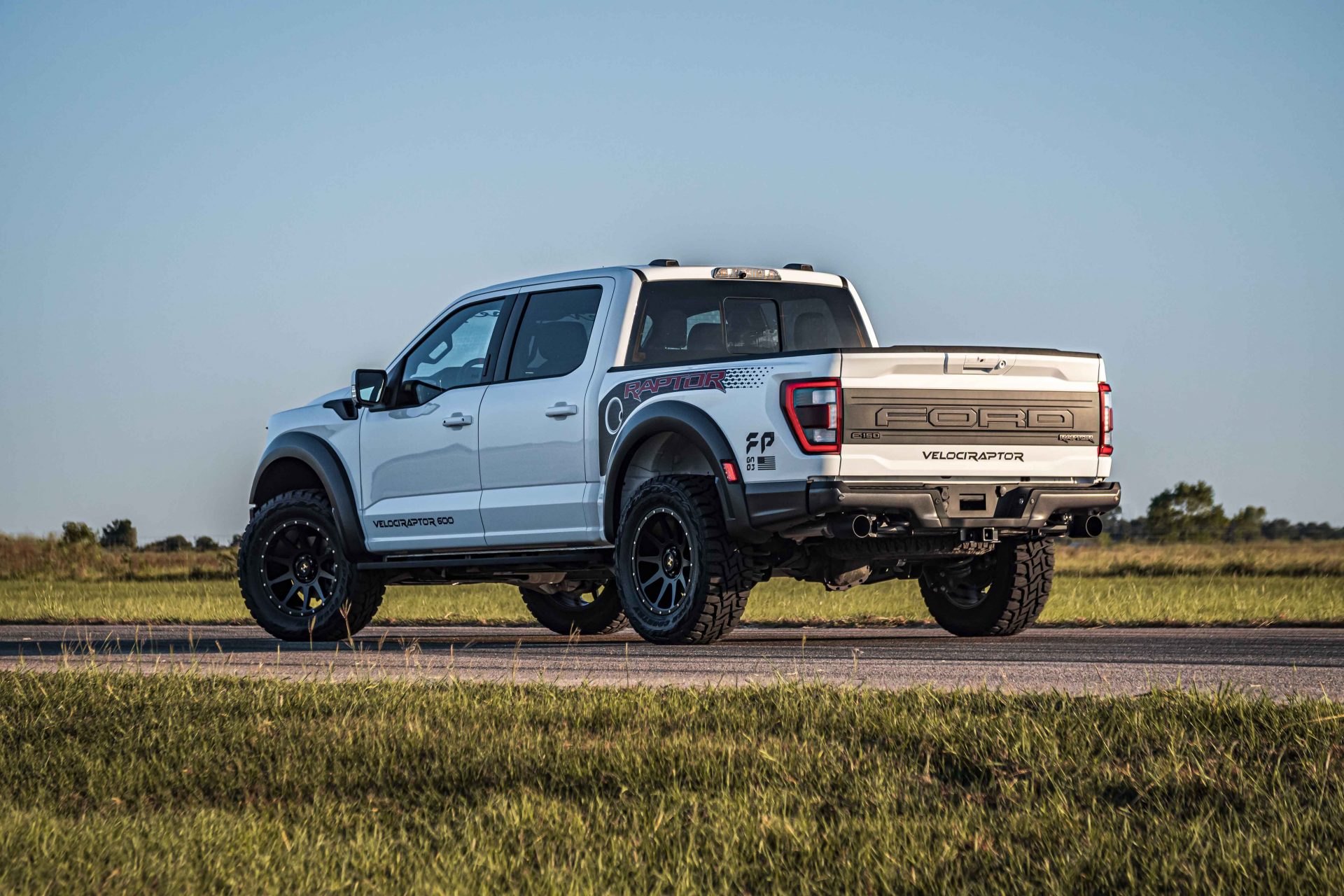 Ford Velociraptor 600