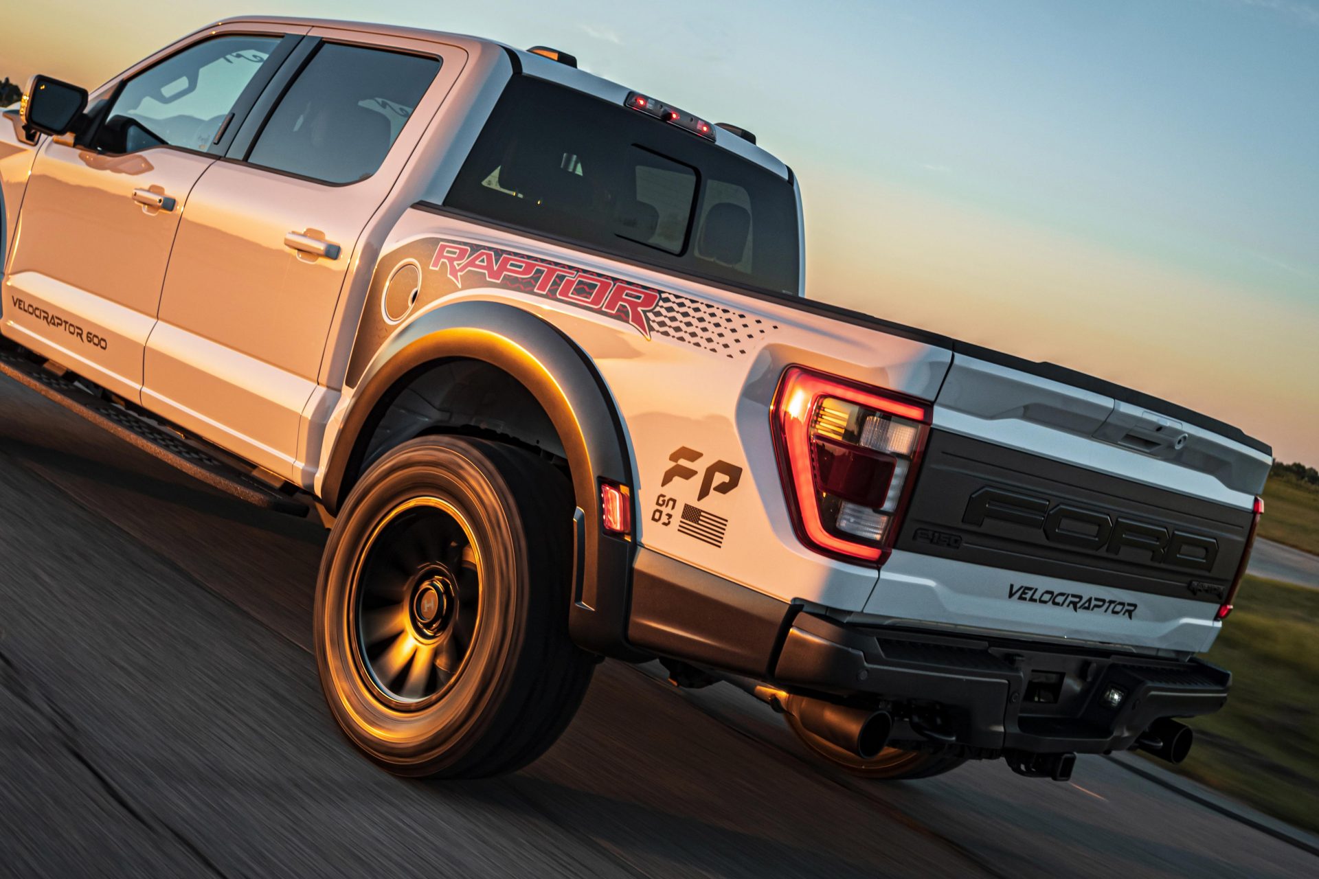 Ford Velociraptor 600