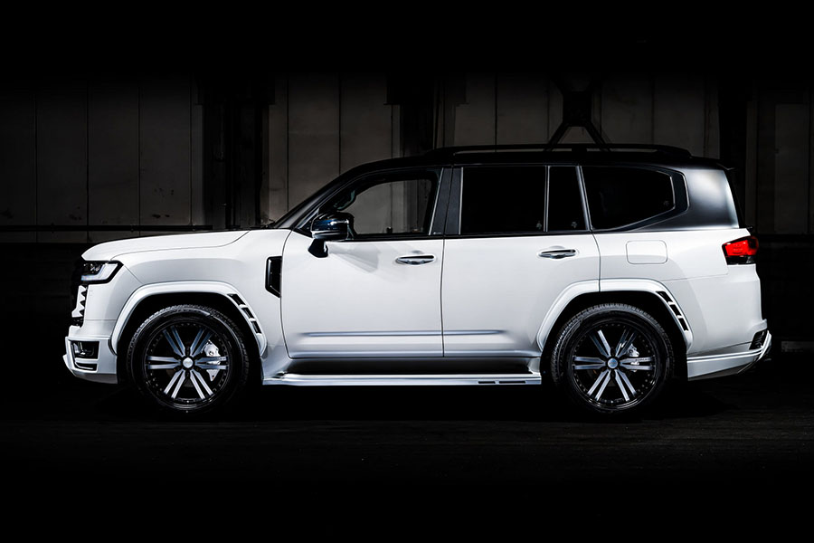 Toyota Land Cruiser 300 M�z Speed