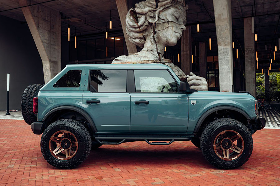 Ford Bronco Stallion